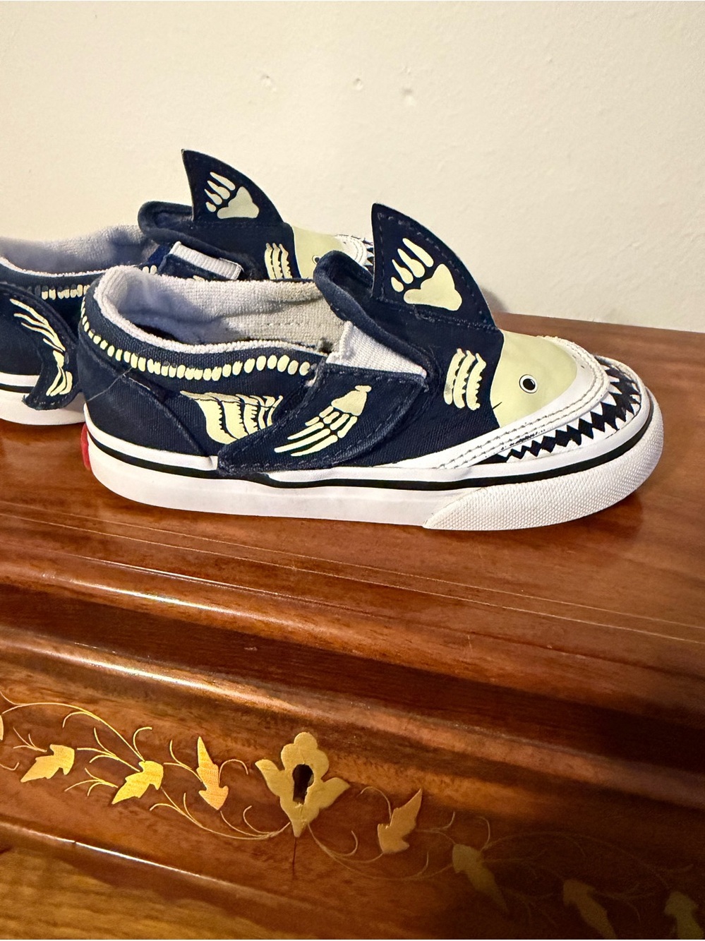 Vans Kids Navy and white Shark Slip-On Sneakers